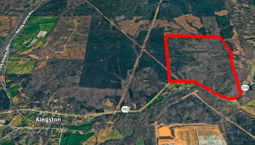 Satellite map of the Kingston Data Center site with Mount Pisgah, Water Storage Tank, Dump, Hamilton Crossing Park, and Well labeled